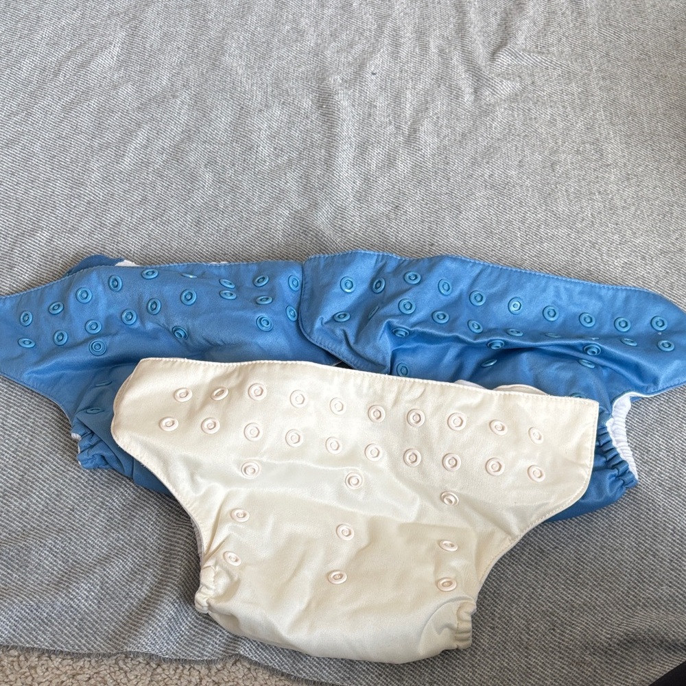 BumGenius Blue and Cream 3 Cloth Diaper Pocket Set And 12 Microfiber Inserts